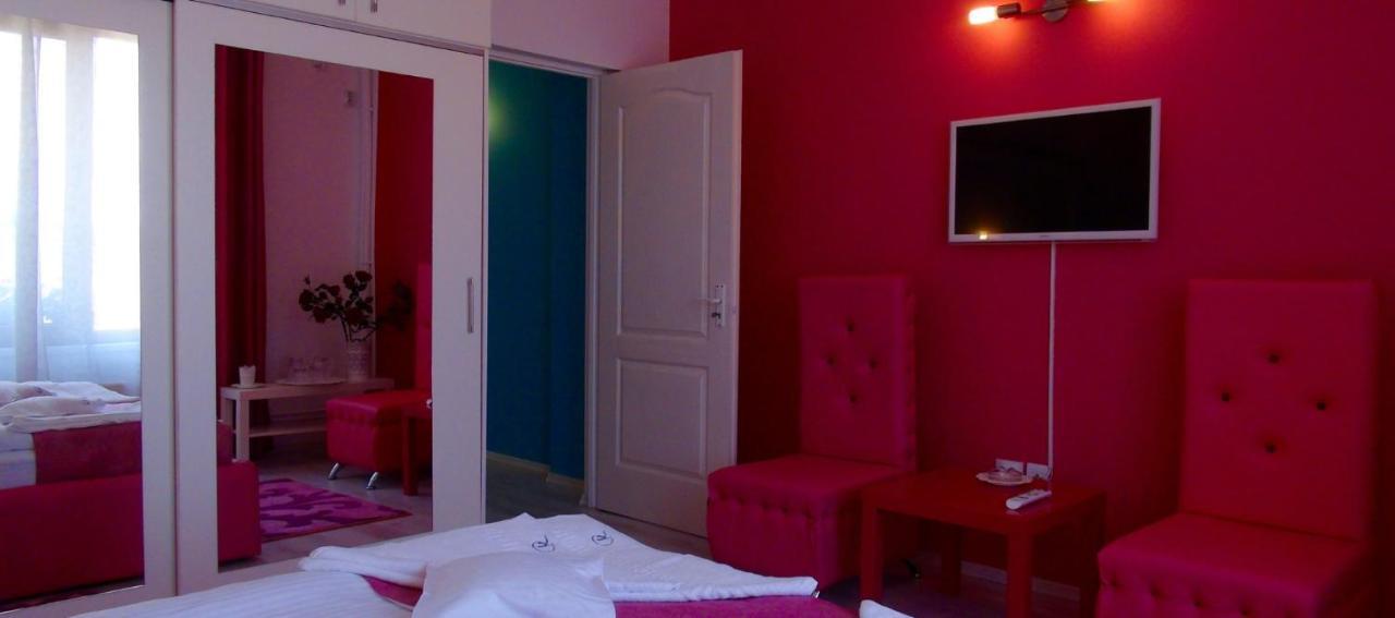 Hotel Casa Ok By Ovo Vama Veche Exterior foto
